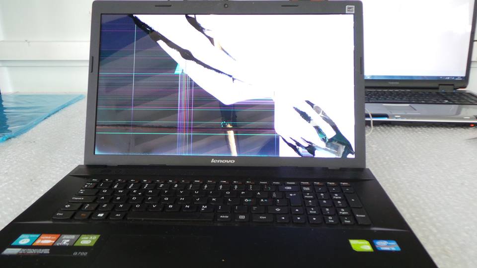 Lenovo G700 Laptop Screen Replacement Creative IT
